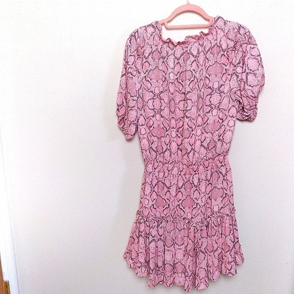Buddy Love Ray Pink Snakeskin Elastic Waist Short Sleeve Mini Dress Size Medium - Picture 5 of 12